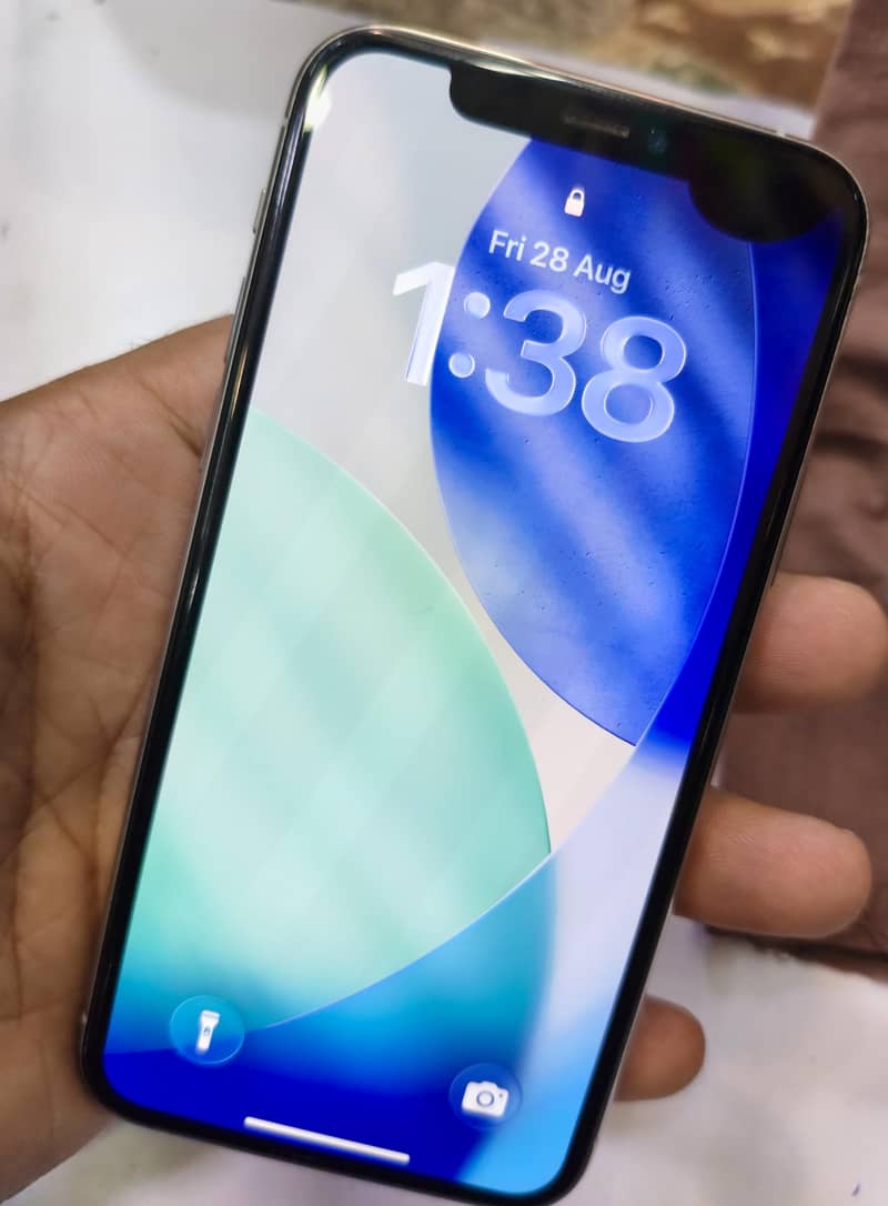Apple iPhone 11 Pro 6
