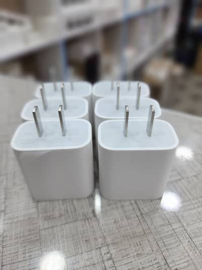 Bulk White US-Plug USB-C Power Adapters