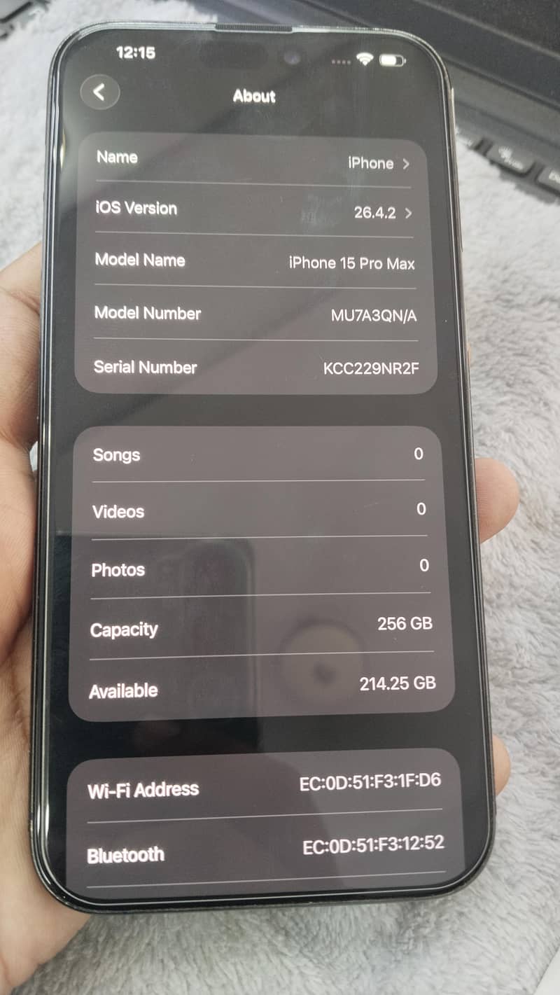 Apple iPhone 15 Pro Max 6