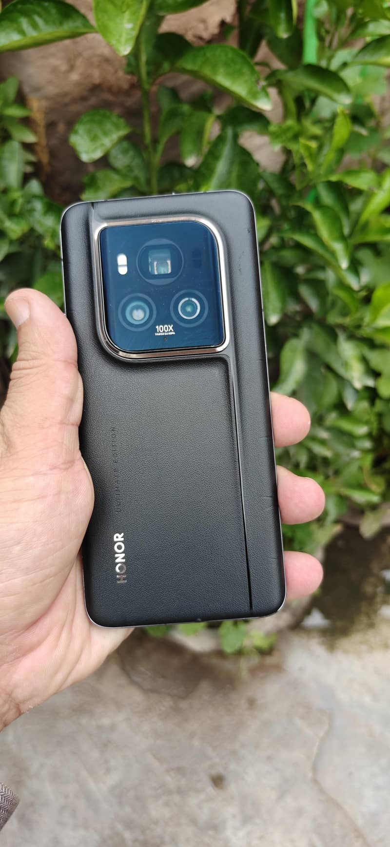 Honor Magic 6 Ultimate 9