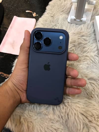 Apple iPhone 17 Pro 4 month sim time