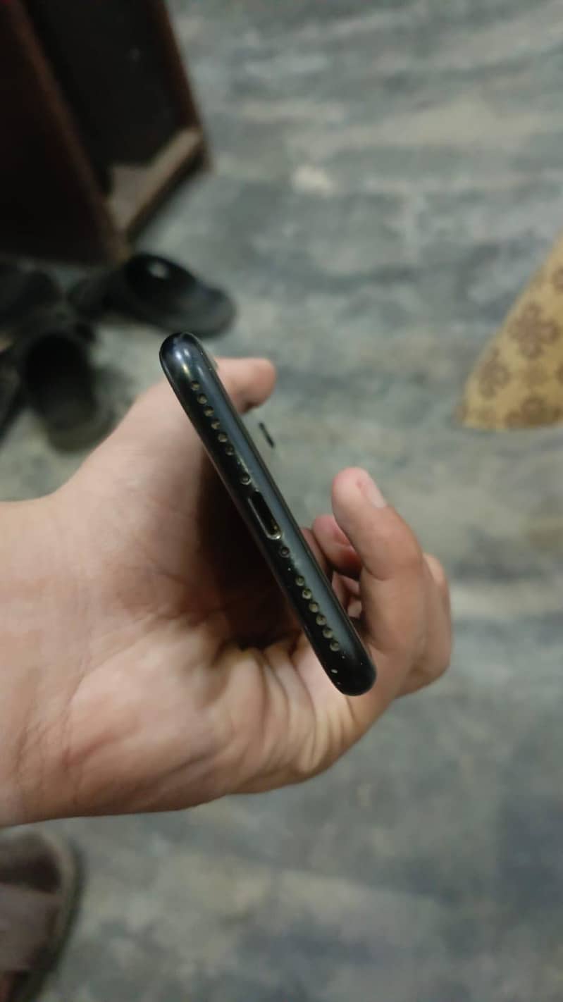 Apple iPhone SE 2 By pass e 4