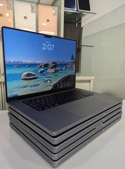 Apple MacBook M1 Air & Pro | 13” 14” 16” | 8GB–32GB | 256GB–2TB