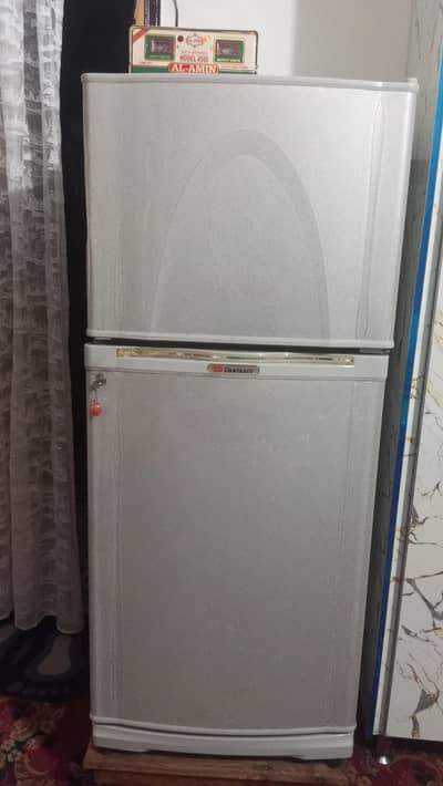 DAWLANCE COMPANY FRIDGE FOR SALE