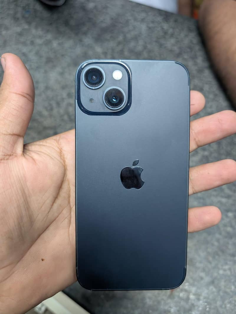Apple iPhone 13 1