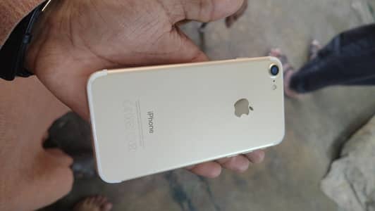 Apple iPhone 7