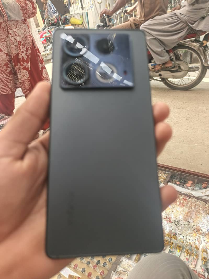Infinix Note 40 Pro 0