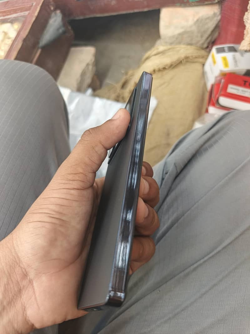 Infinix Note 40 Pro 5