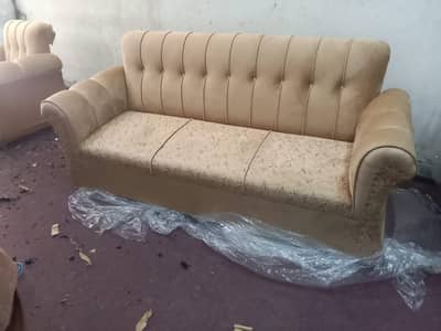Master Sofa center