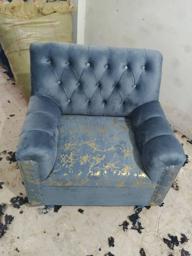 Master Sofa center 5