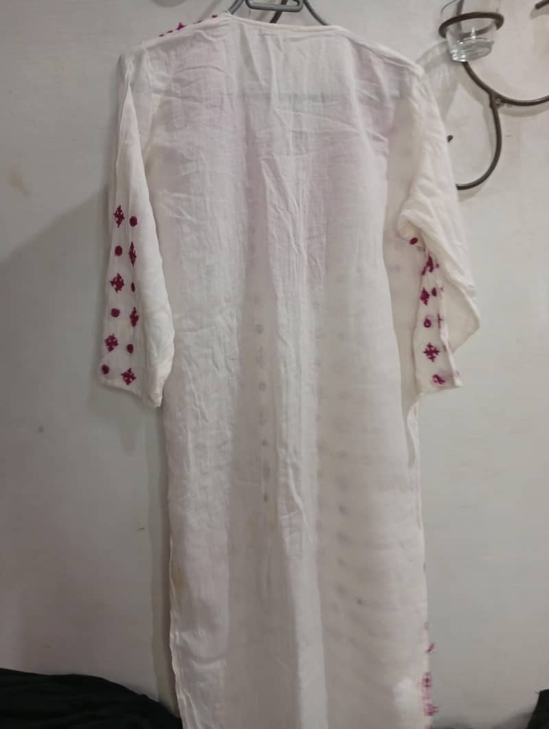 kurti 1