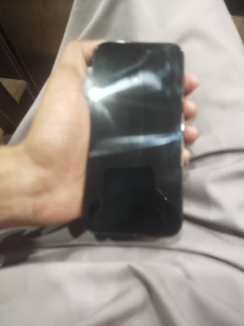 Apple iPhone 14 Pro 1