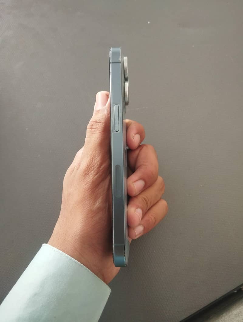 Apple iPhone 13 Pro 1