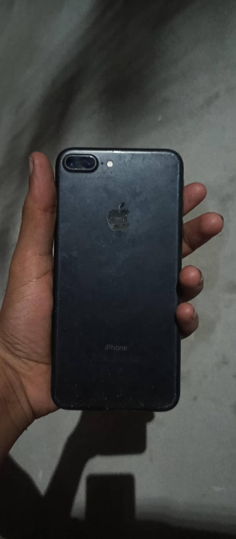 Apple iPhone 7 Plus 1