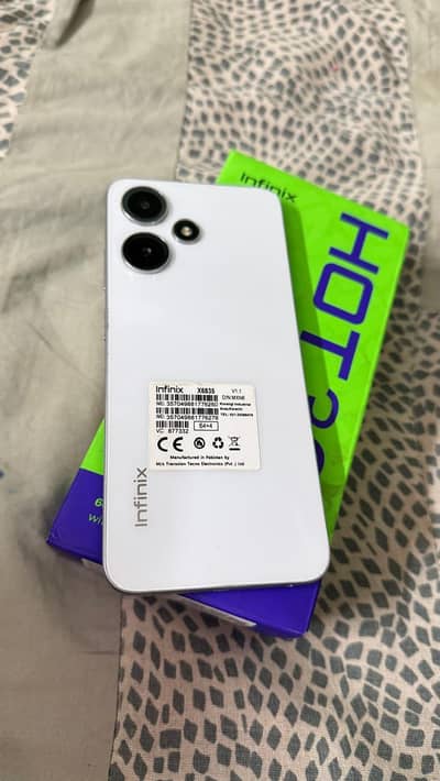 Infinix Hot 30 Play