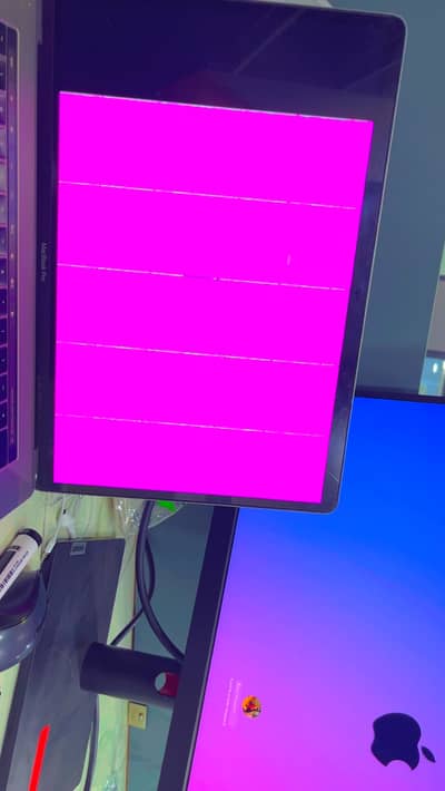 Macbook pro 2018 15.4 inch