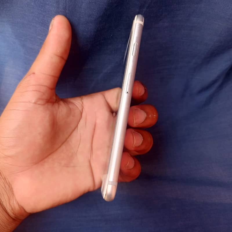 Apple iPhone 6S 5
