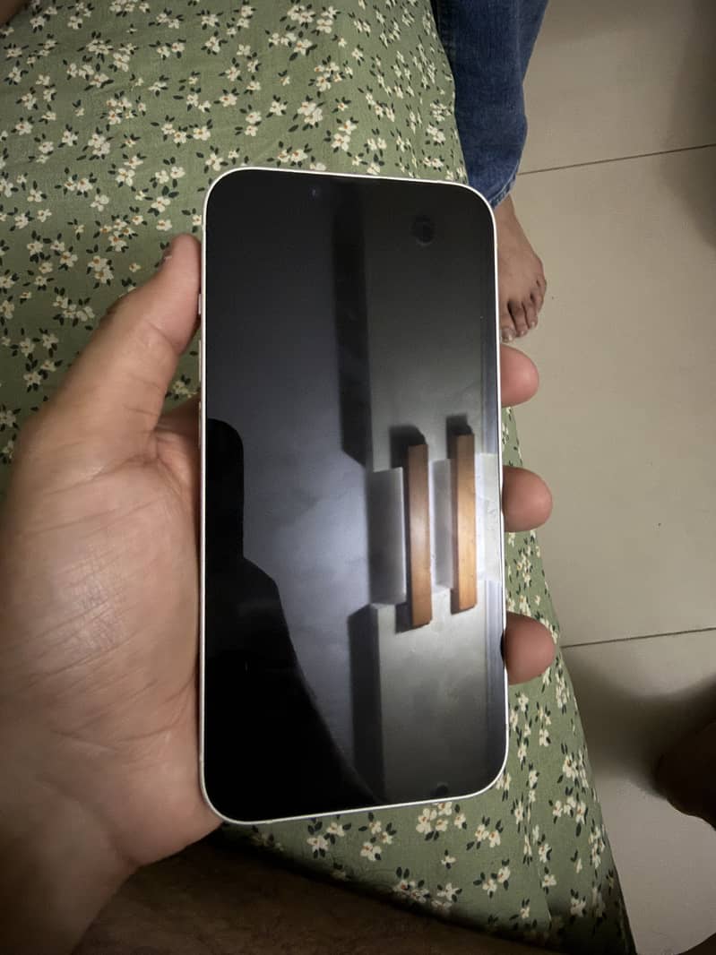 Apple iPhone 15 2