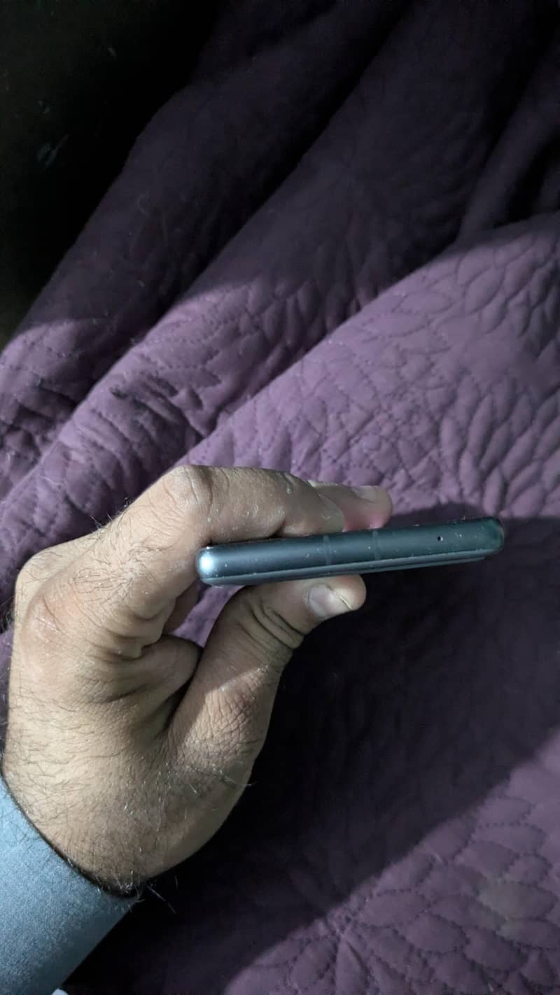 Google Pixel 7a 3