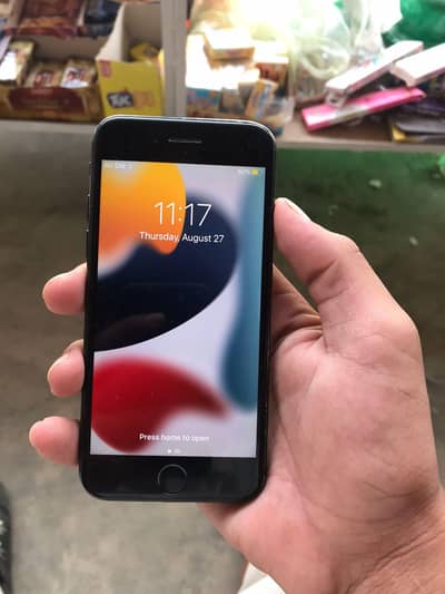 Apple iPhone 7