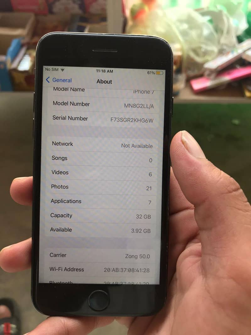 Apple iPhone 7 3