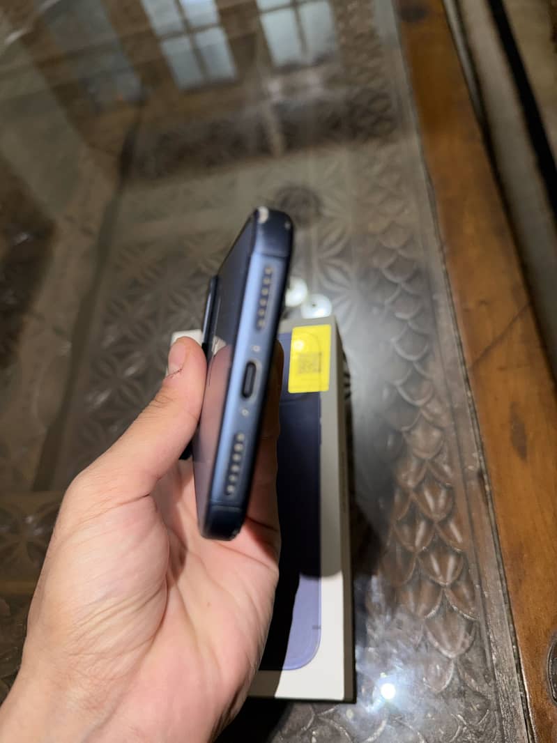 Apple iPhone 17 Pro Max 2