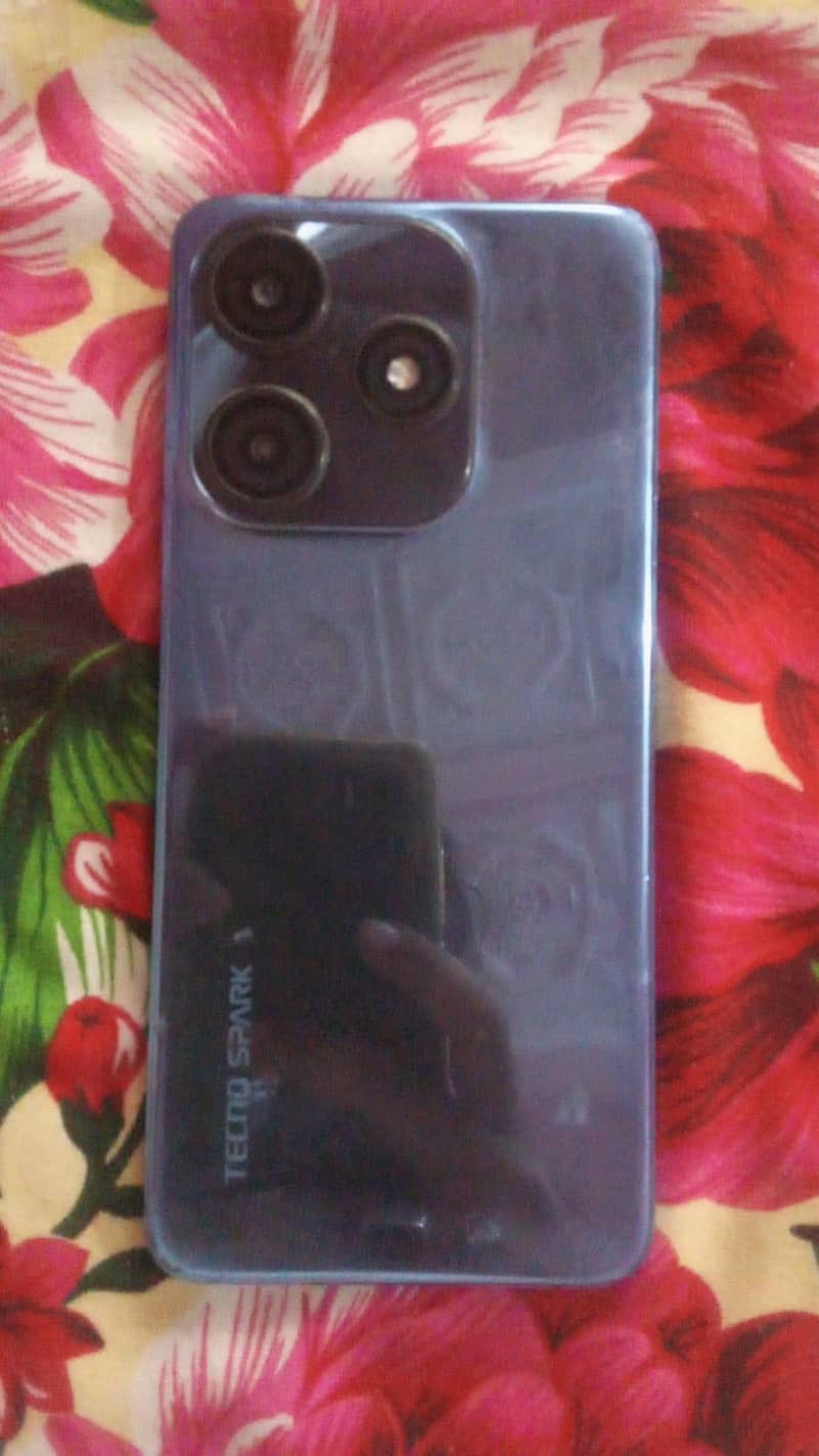 Tecno Spark 10C 3