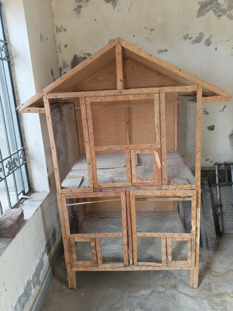 Used Wooden Parrot Cage for – Large Size | Good Condition — photo 2
