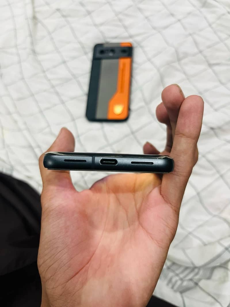 Google Pixel 8 2