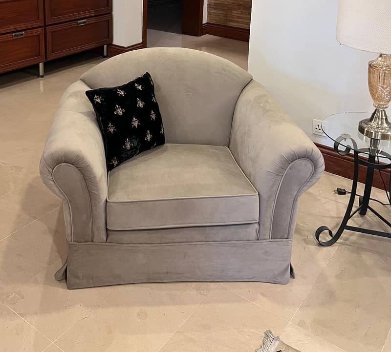 6 Seater Drawing Room Sofa Set – Suede Nature Grey | 10/10 Condition 3