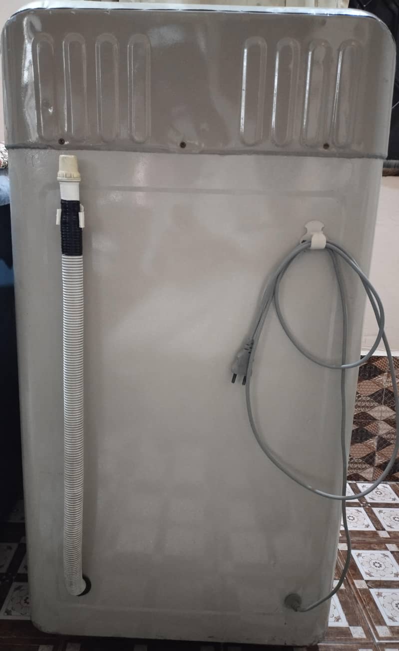 Indus Washing machine solid body 10/10 3