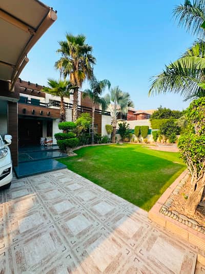2 Kanal Slightly Used Luxury Ultra-Modern Design Well Maintained Owner Build Most Beautiful Bungalow For Sale at Prime Location of DHA Lahore Near To Park Masjid & Commercial Market .