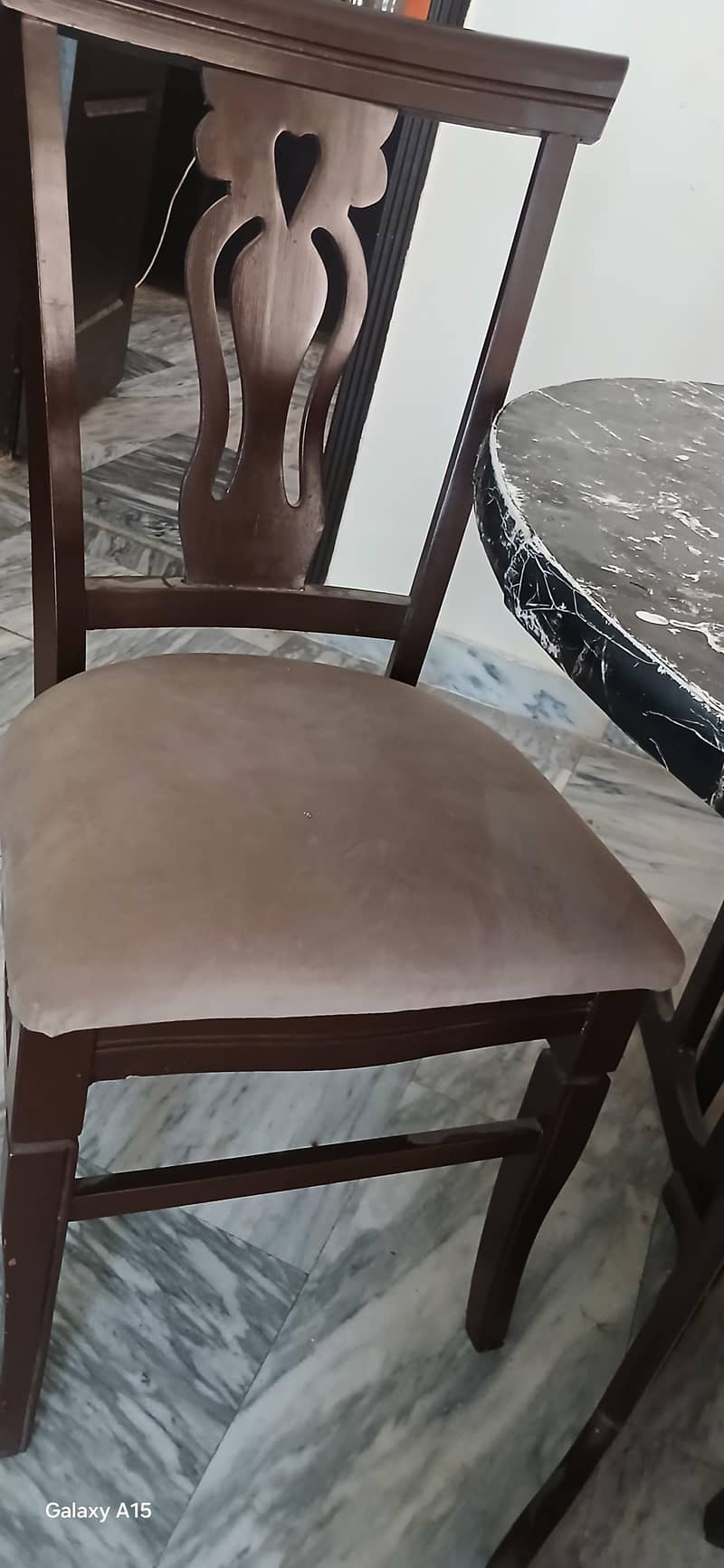 dining table with chairs 3