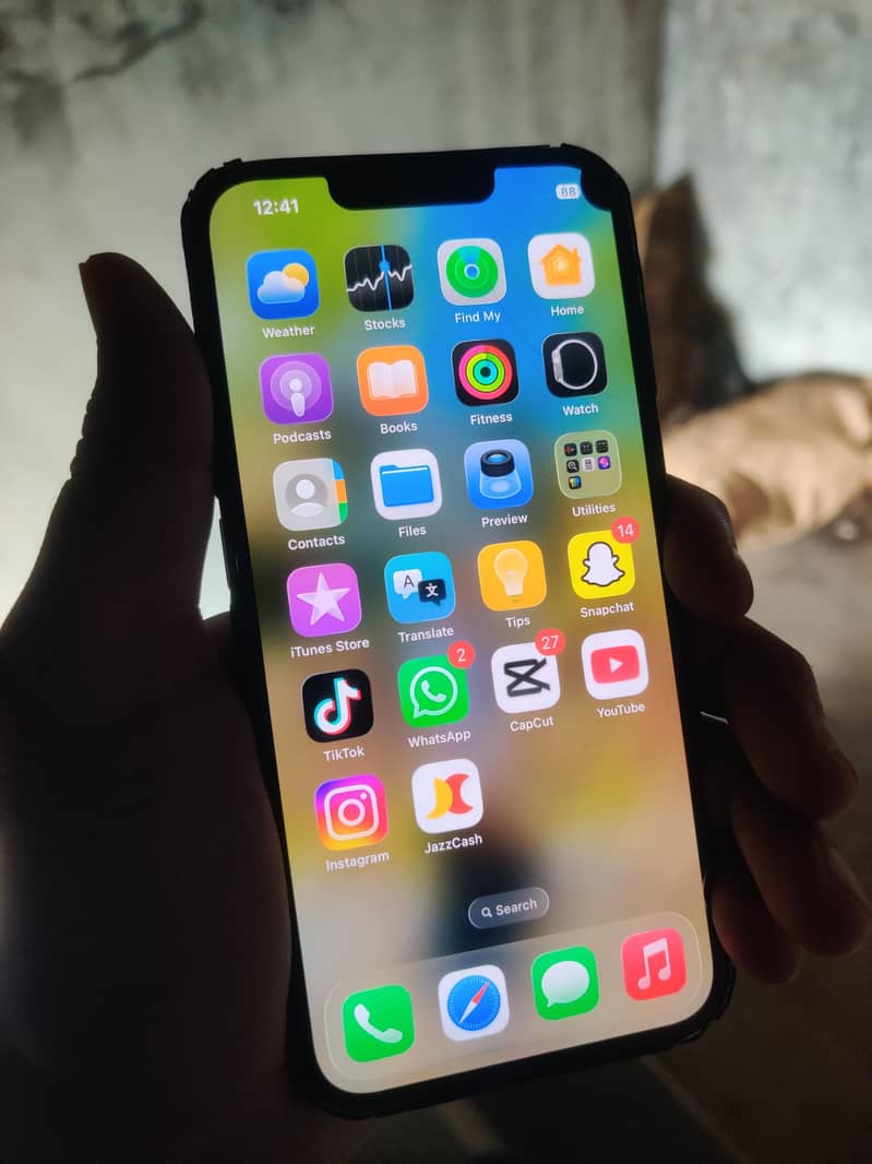 Apple iPhone 13 4