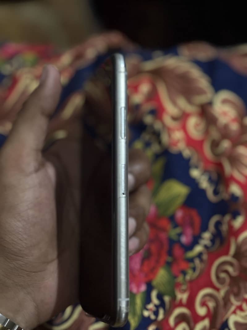 Apple iPhone X 1