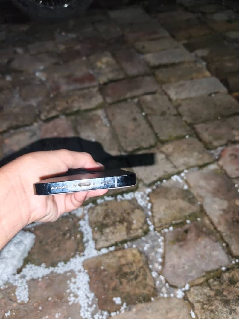 Apple iPhone 14 Pro 2