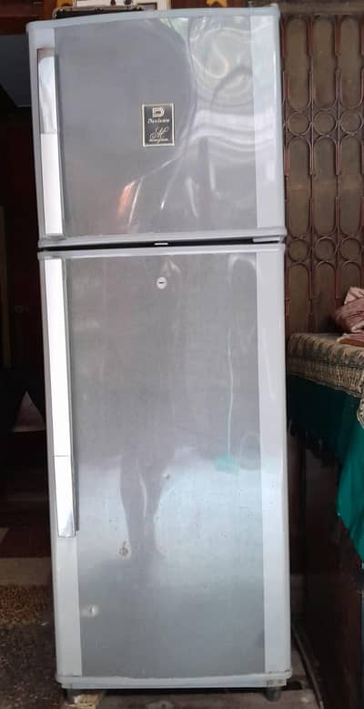 Dawlance Medium size Refrigerator --Excellent condition -cooling 100%