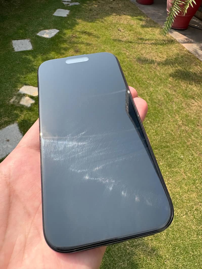 Apple iPhone 16 Pro 7