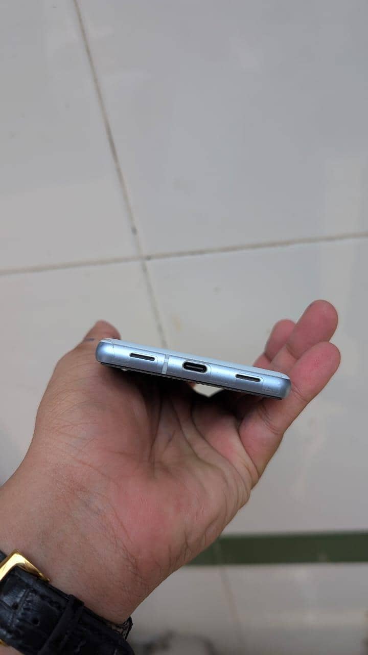 Google Pixel 7a 2