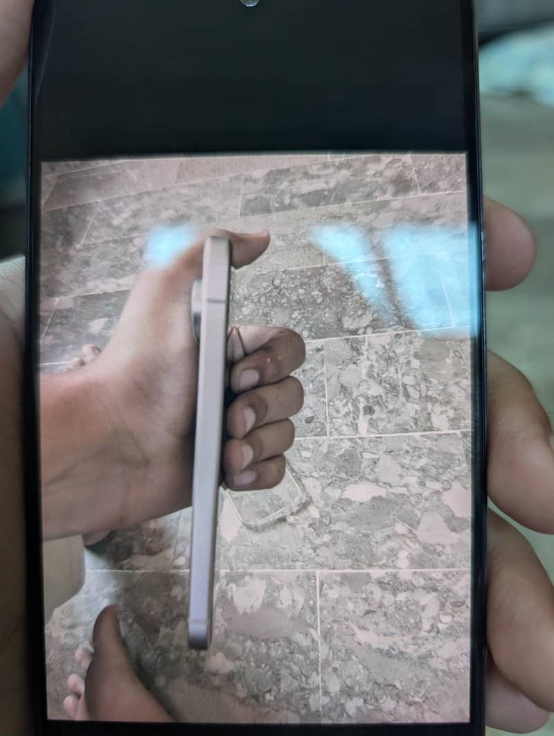 Google Pixel 9 3