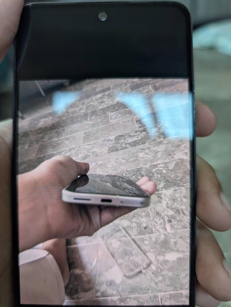Google Pixel 9 4