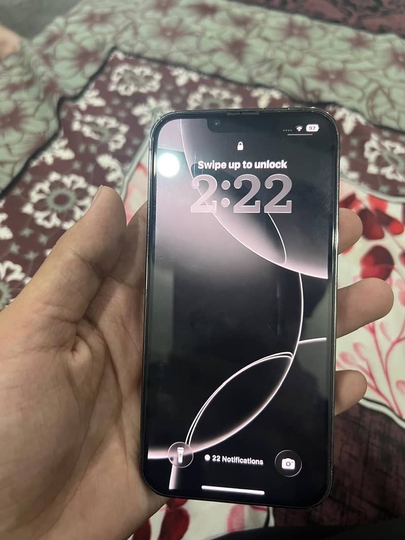 Apple iPhone 13 Pro 1