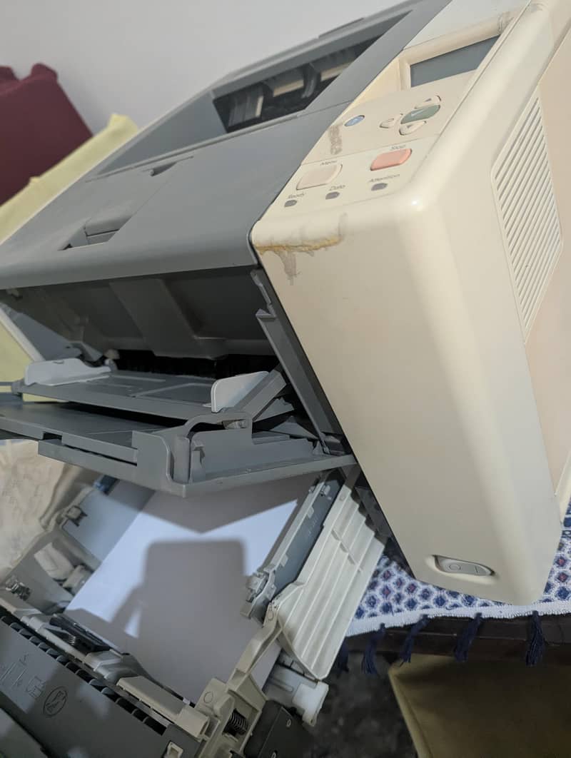 Hp Laserjet printer 1