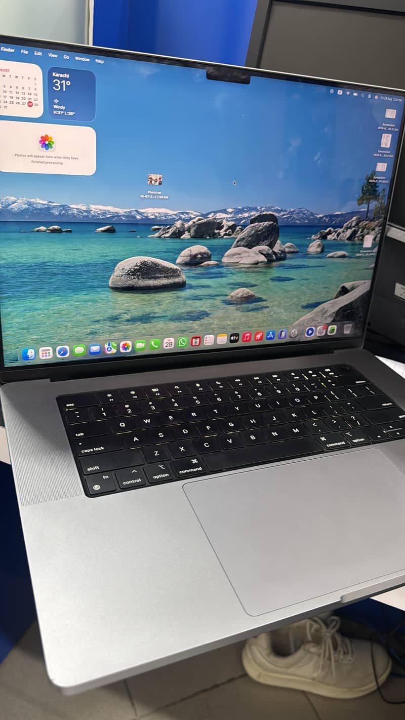 MacBook M1 pro 4