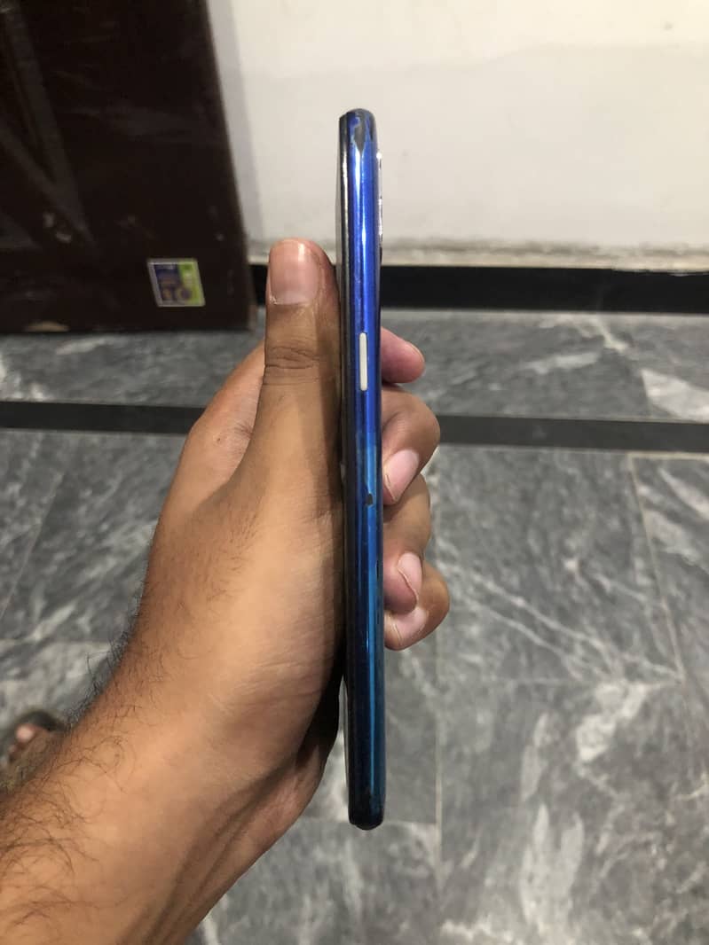 Realme 3 3