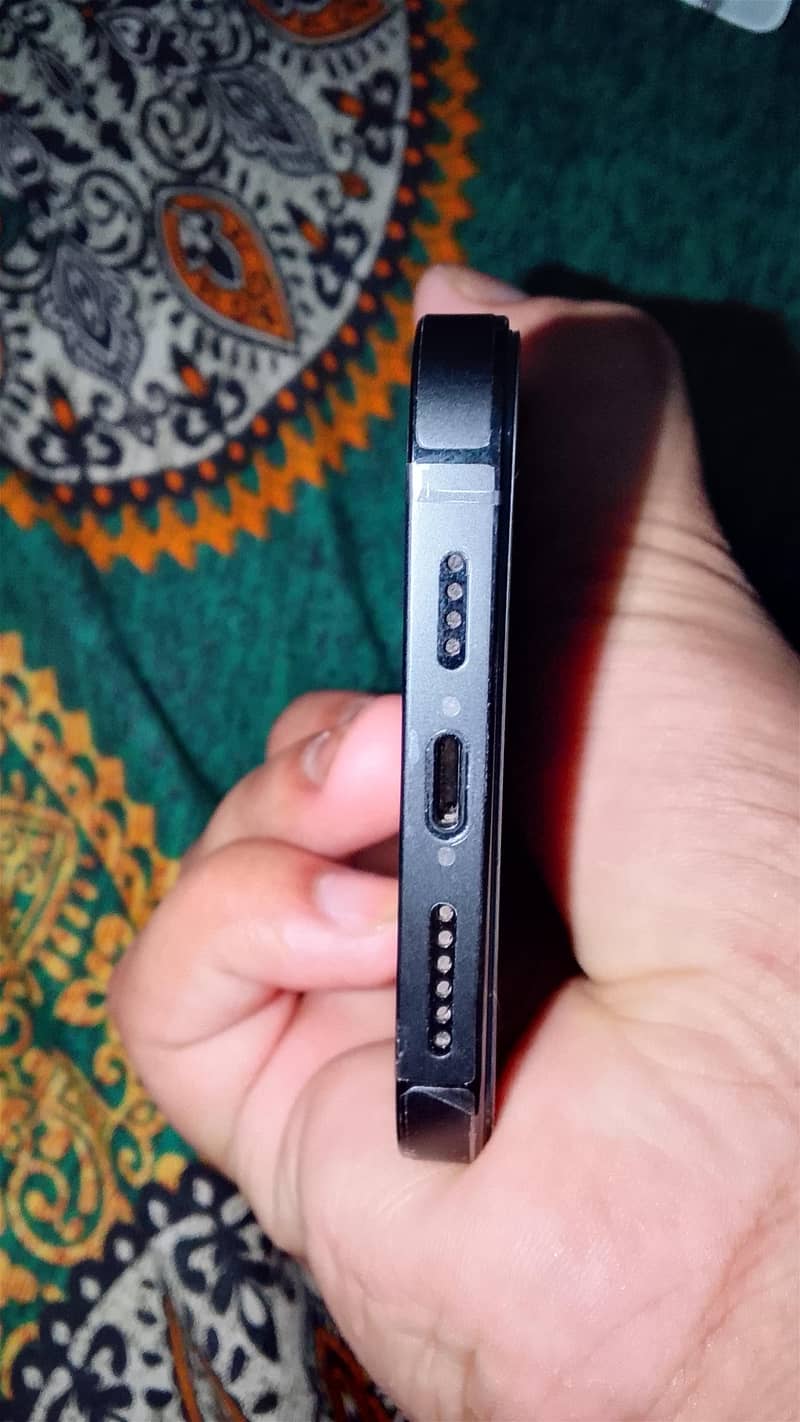 Apple iPhone 14 Pro Max 3