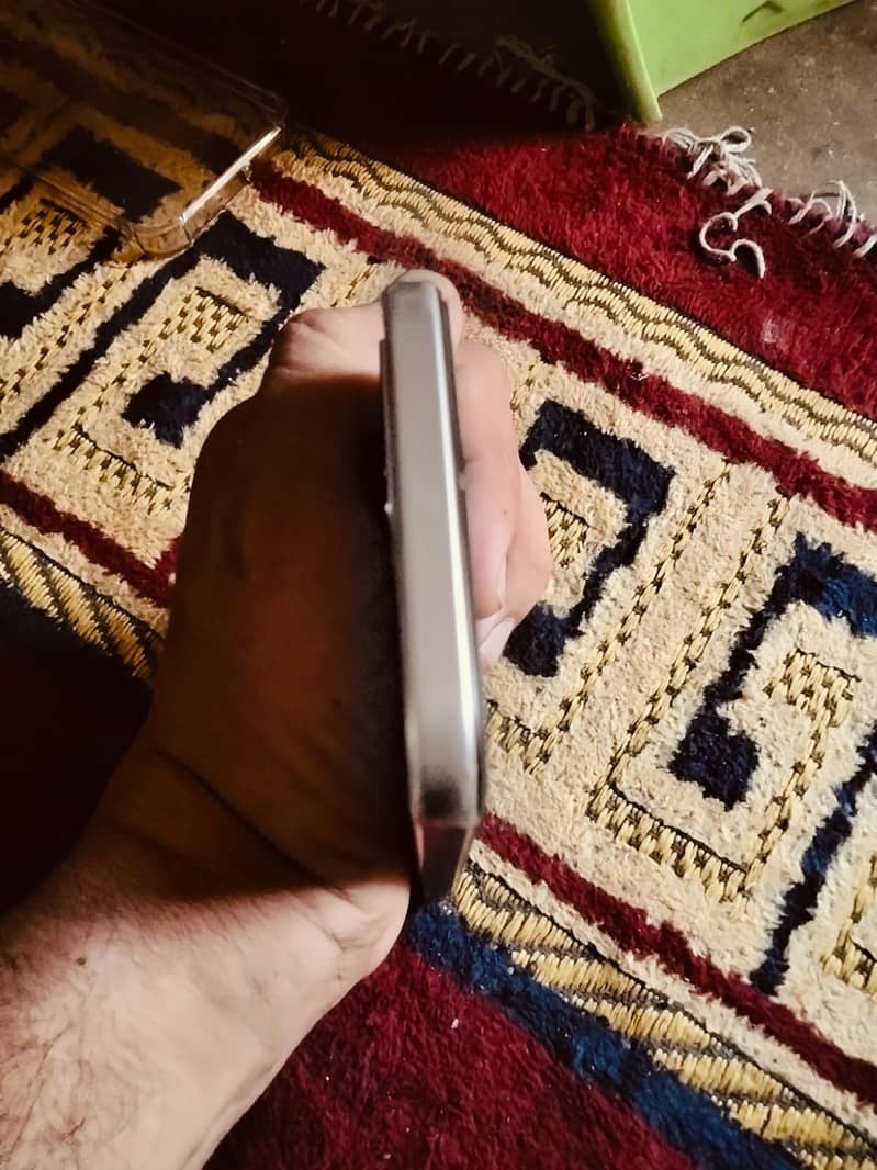 Oppo A6 4