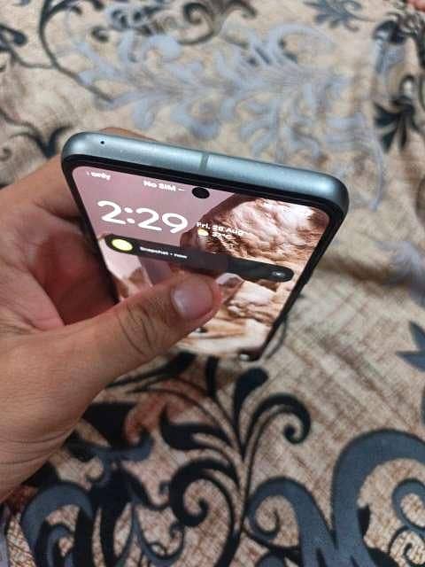 Google Pixel 8 1