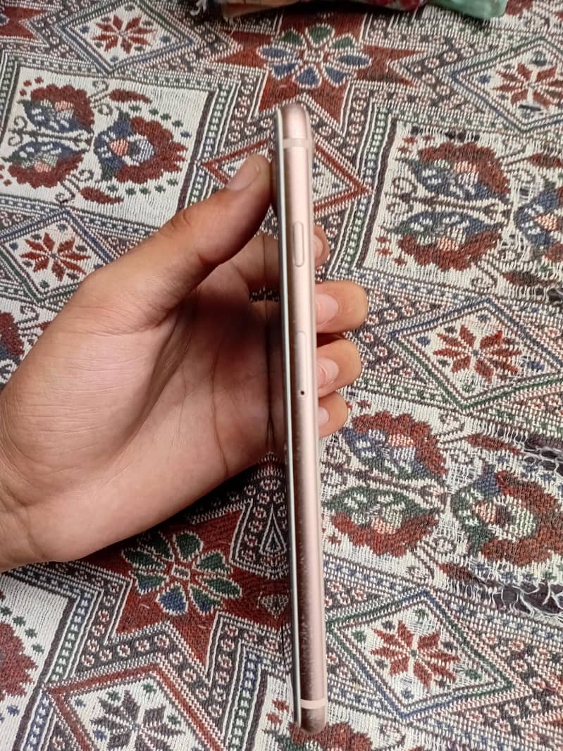 iphone 8 plus 3