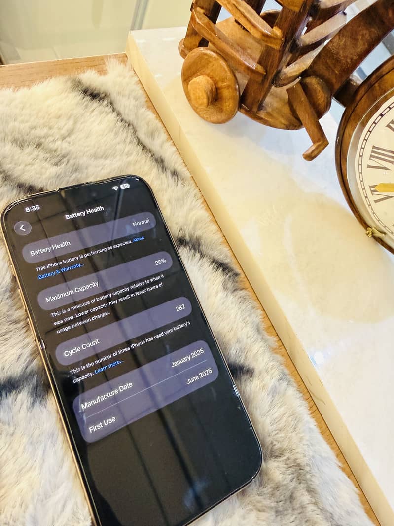 Apple iPhone 16 Pro Max 4
